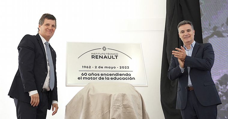 Eduardo Cazenave, Director del ITR y Pablo Sibilla, Presidente de Renault.