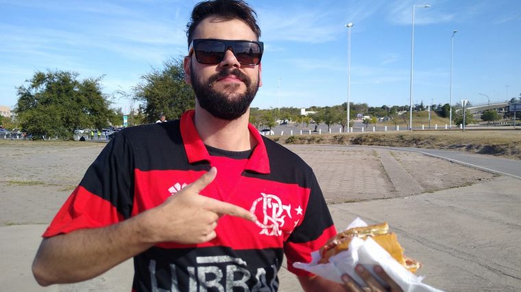FOTO: Hinchas del Flamengo llegan a Córdoba para ver el encuentro frente a Talleres