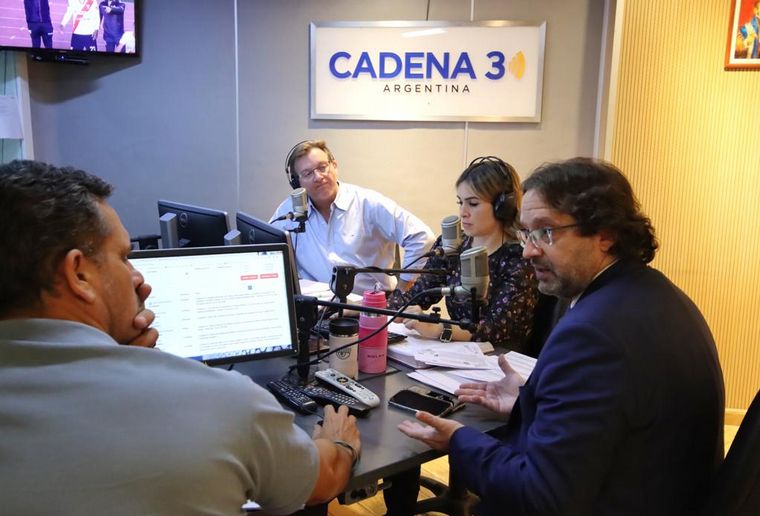 FOTO: Marco Lavagna estuvo en Cadena 3 y respondió preguntas de oyentes por el Censo 2022