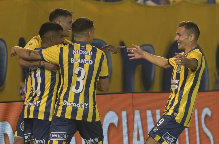 Central se despachó con tres goles en la despedida de su goleador Ruben.