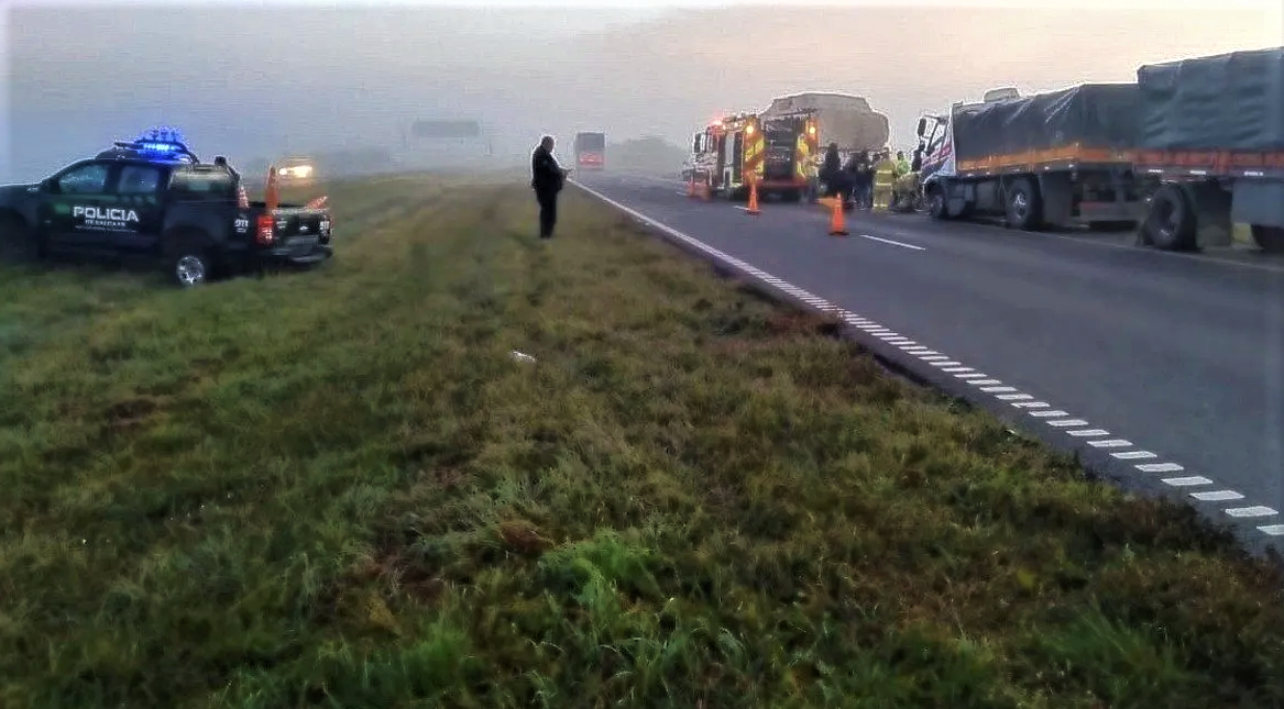 Murieron dos personas en la autopista Santa Fe-Rosario