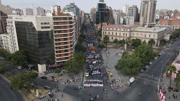 Caos en el centro de Córdoba por la marcha piquetera