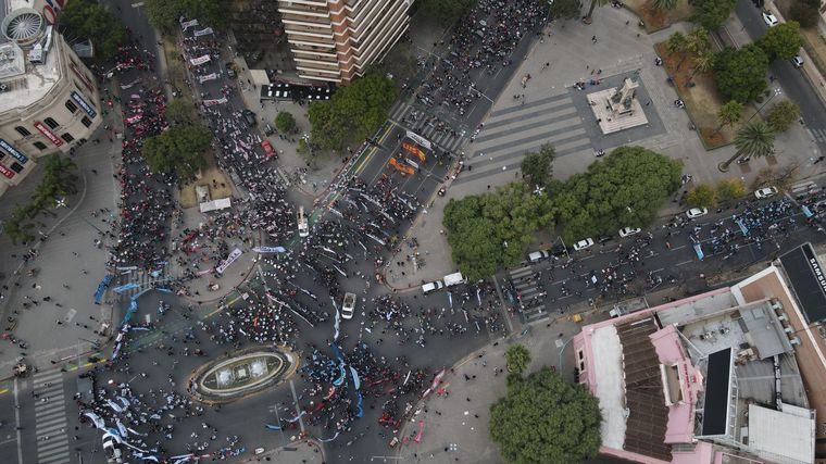 Caos en el centro de Córdoba por la marcha piquetera