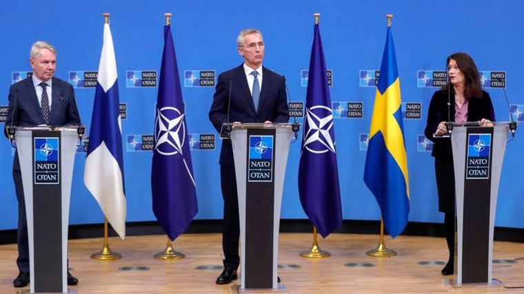 FOTO: Finlandia busca ingresar a la OTAN ante la amenaza de Rusia