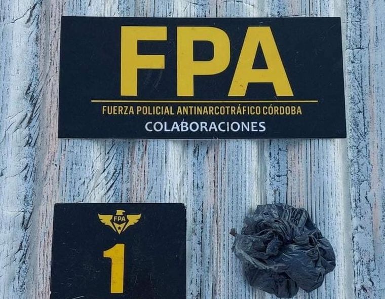 AUDIO: Hallan droga en el techo de una base policial antidrogas de Córdoba
