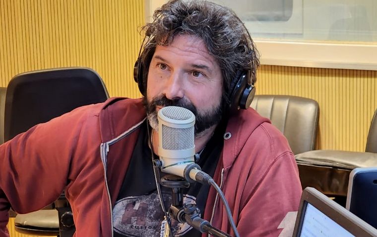 FOTO: Iván Noble brindó una entrevista exclusiva a Cadena 3 antes de presentarse en Córdoba