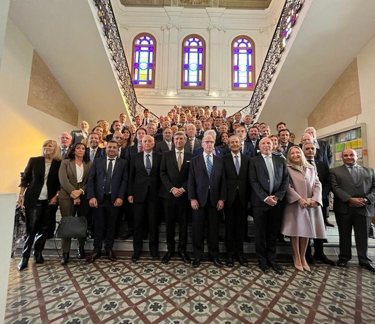 Los magistrados que participaron de la cumbre judicial.