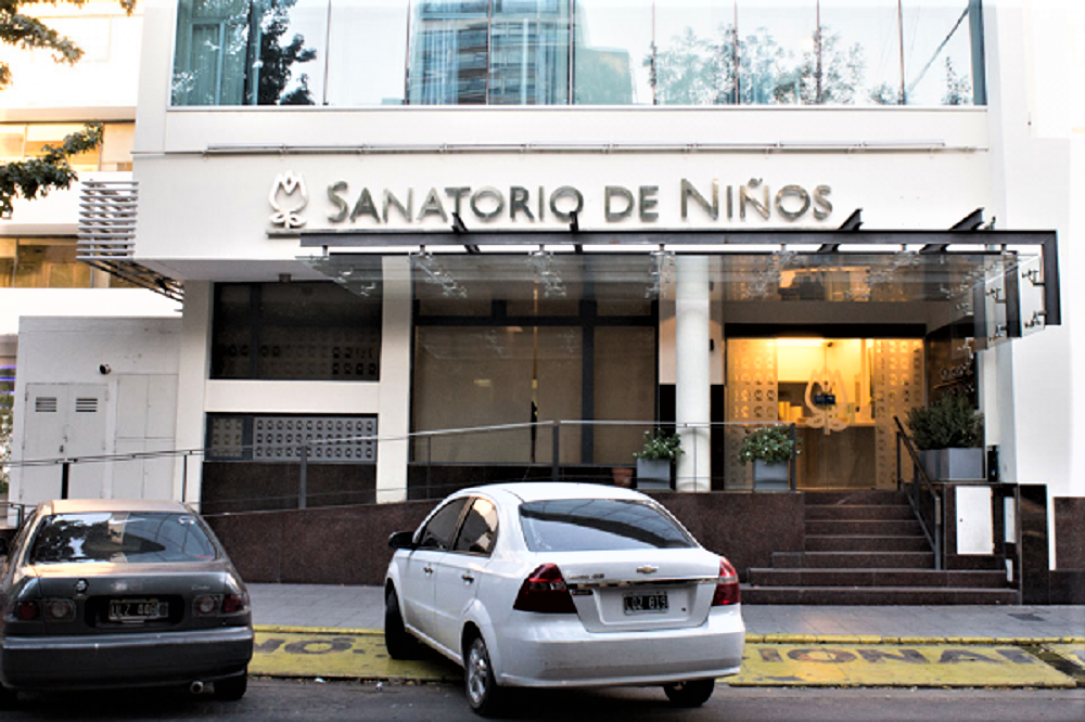 Se recupera el niño trasplantado: le sacaron el respirador