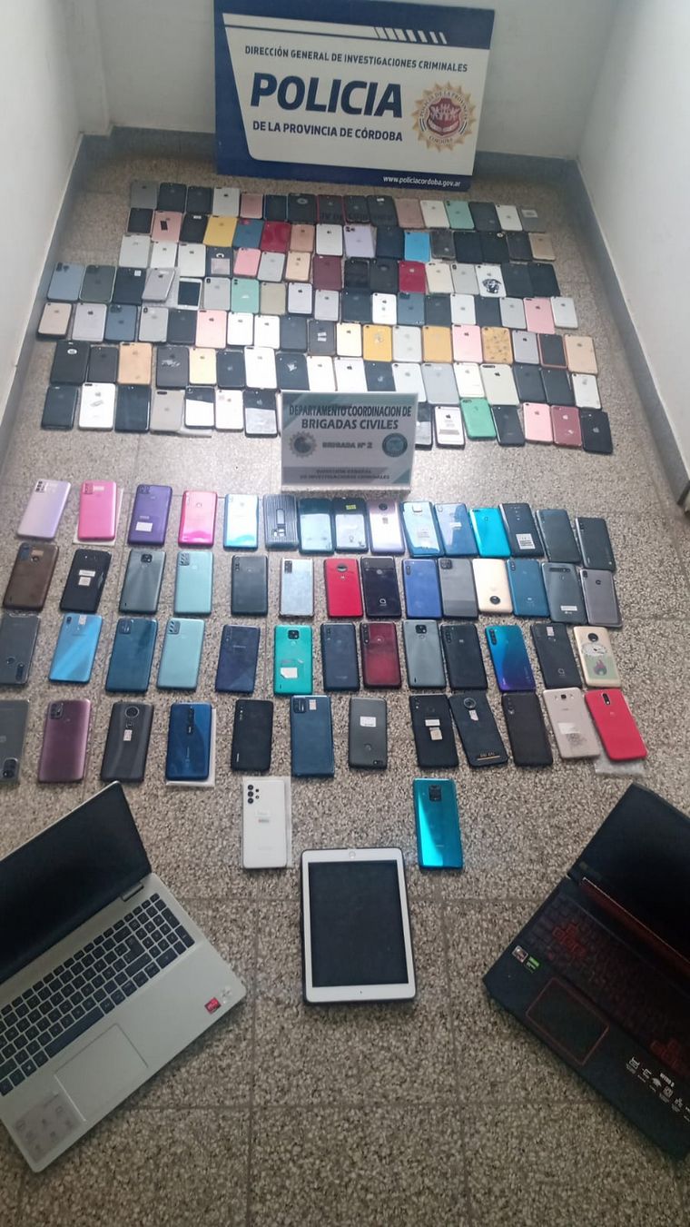 FOTO: Investigan el robo de celulares en Córdoba