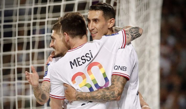 FOTO: Victoria del PSG con dos goles de Messi y uno de Di María.