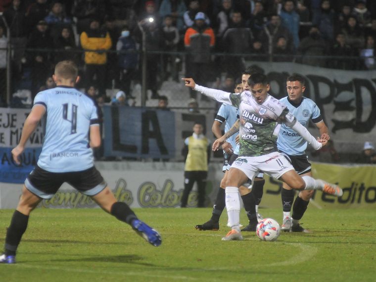 FOTO: Matías Reali anotó el gol del triunfo del "Lobo jujeño" ante Belgrano. 