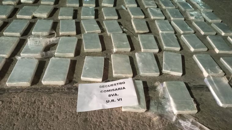 Hallaron cocaína en un campo en Pergamino