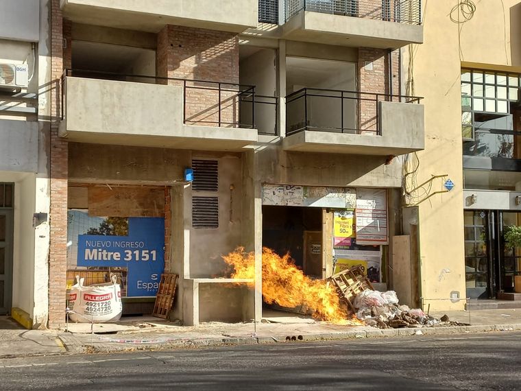Impactante fuga de gas en Rosario.