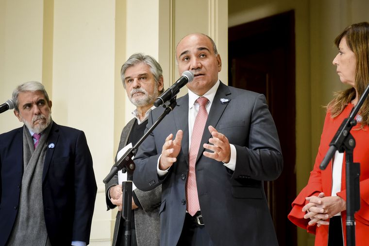 FOTO: Juan Manzur encabezó la reunión de gabinete en Casa Rosada.