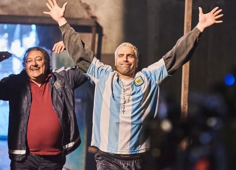 La alegría del baile después del horror y a pesar del encierro.