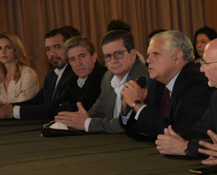 FOTO: Ricardo López Murphy habla en el acto fundacional de Acuerdo Federal.