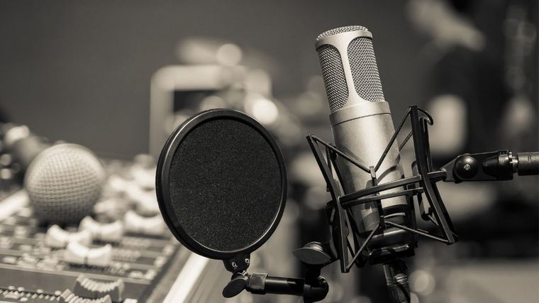 Los medios son un actor central en las democracias del mundo. 