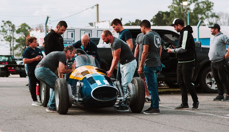 Proyecto 11: De las Cenizas a las Pistas