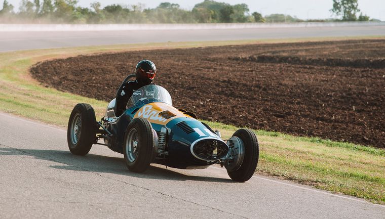 El Pian Chevrolet con que Vicente Cipolatti ganara las 500 Millas de 1963.