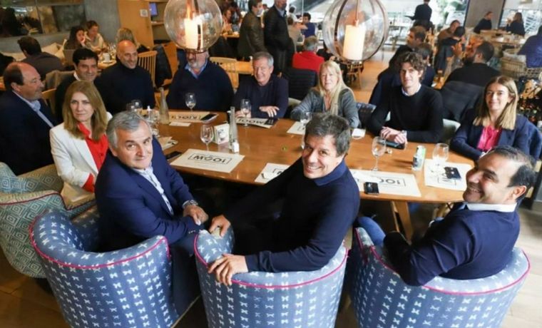 La UCR se reúne La Plata.