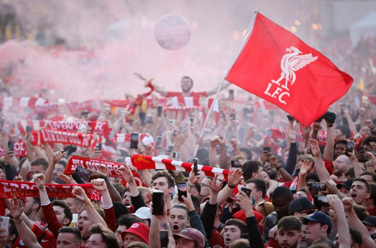 FOTO: Hinchas del Liverpool en la previa de la final ante el Real Madrid. (Foto:@SC_ESPN)