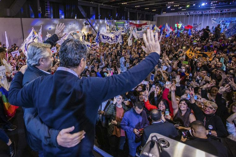 FOTO: Alberto Fernández encabezó el primer congreso del Frente de Todos en Resistencia.