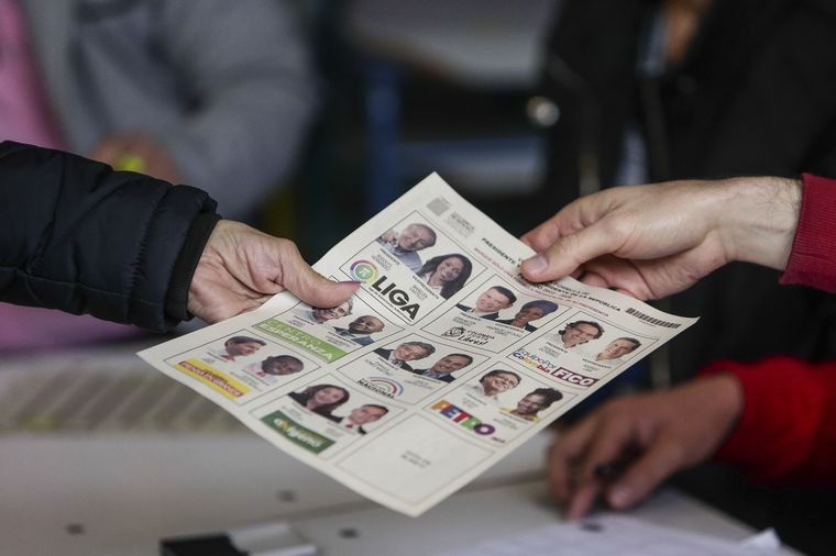 FOTO: El futuro presidente colombiano se definirá en segunda vuelta el 19 de junio. 