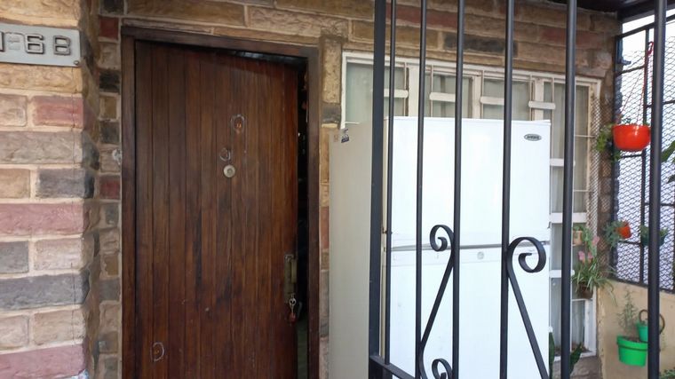 Casa baleada en barrio Tablada