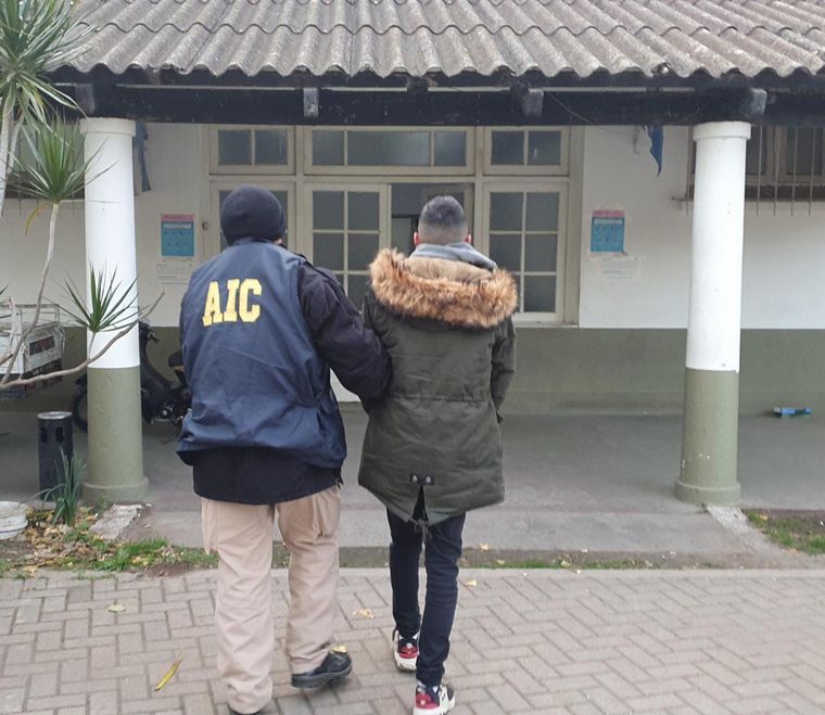 El acusado fue detenido tras varios allanamientos