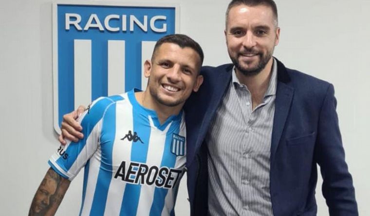 Emiliano Vecchio ya es jugador de Racing y está a las órdenes de Fernando Gago.