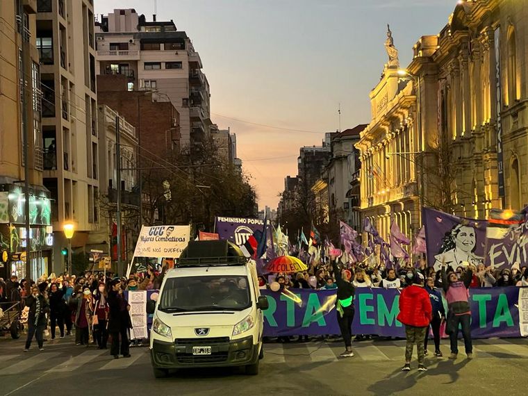 FOTO: Una multitud se congregó en la marcha de Ni una Menos en Córdoba