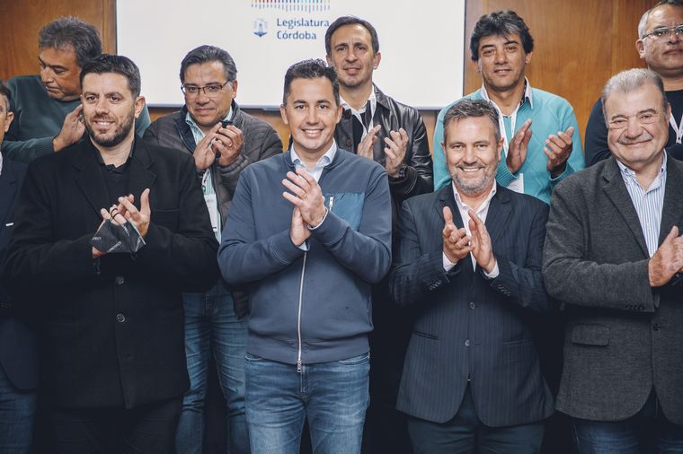  El vicegobernador Manuel Calvo acompañado de Gastón Re y Francisco Fortuna