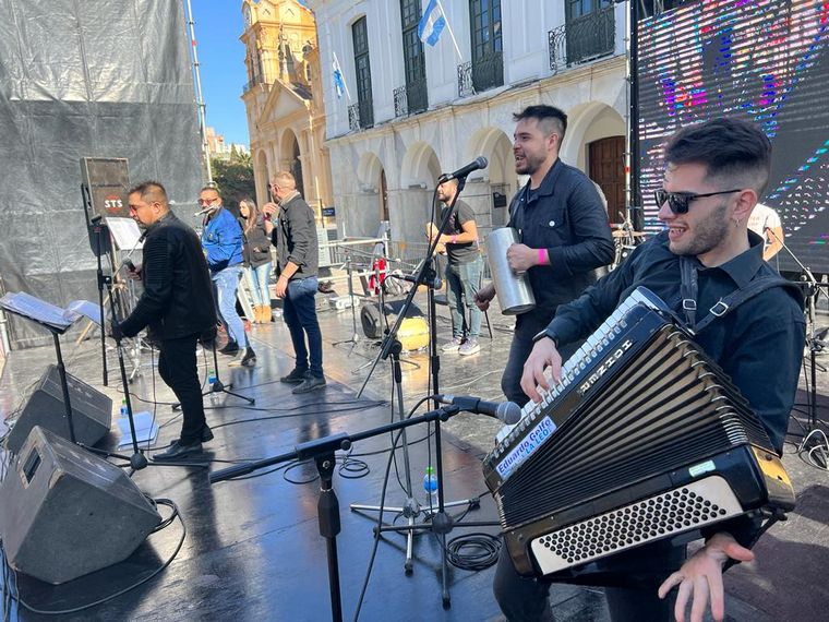 FOTO: La ciudad de Córdoba festeja en el Cabildo el Día del Cuarteto con un gran evento.