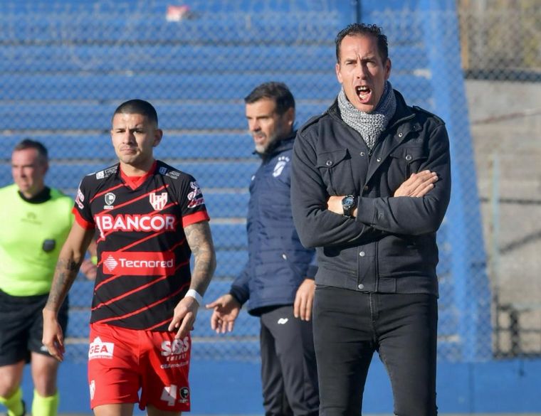 Instituto cayó ante Brown en Puerto Madryn.