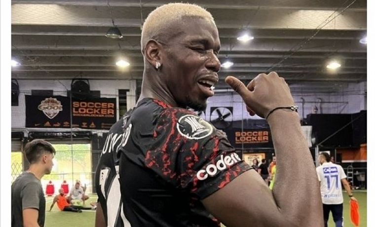 Pogba se lució con la camisera de River y los hinchas  se enloquecieron.