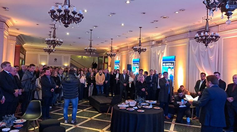 Cadena 3 presentó su propuesta para Rosario.