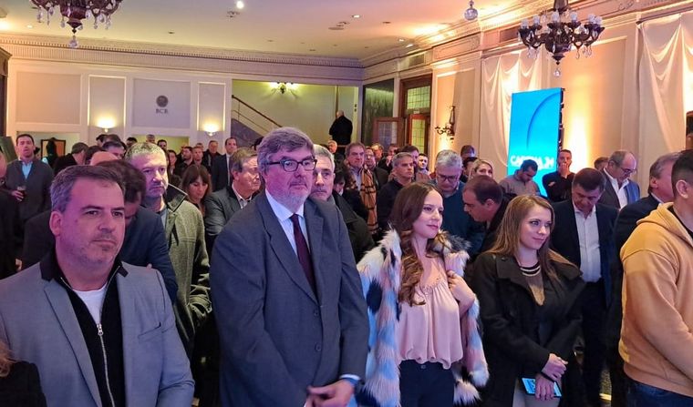 Cadena 3 presentó en sociedad su propuesta para Rosario.