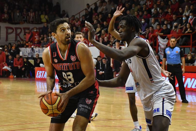 Instituto-Quimsa, una intensa final en el Ángel Sandrín.