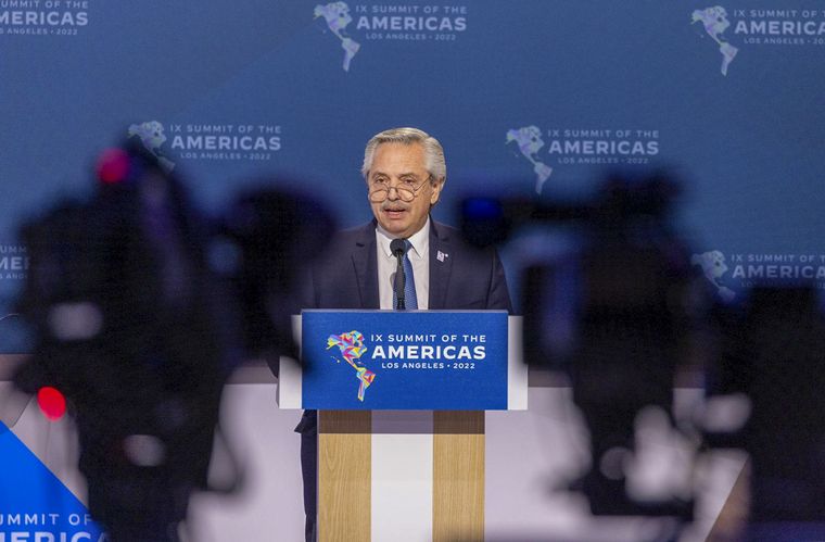 FOTO: Alberto Fernández, en la Cumbre de las Américas en Estados Unidos.