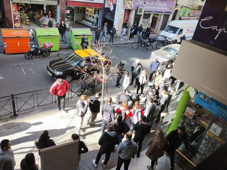 Caos y descontrol en un operativo de tránsito en el centro