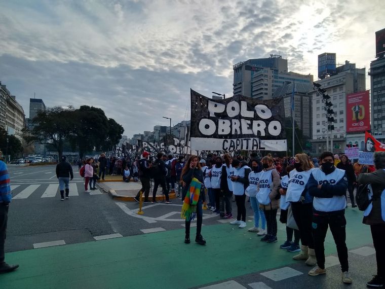 Caos en Capital Federal por otra marcha de agrupaciones sociales y de izquierda.