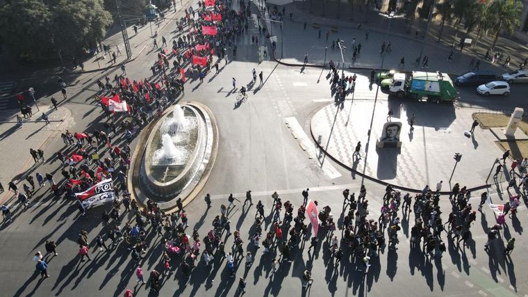 FOTO: Mañana caótica en Córdoba por protestas de ATE y Polo Obrero