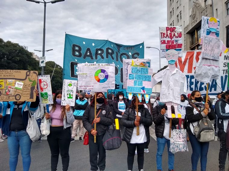 Otro jueves caótico por marchas piqueteras