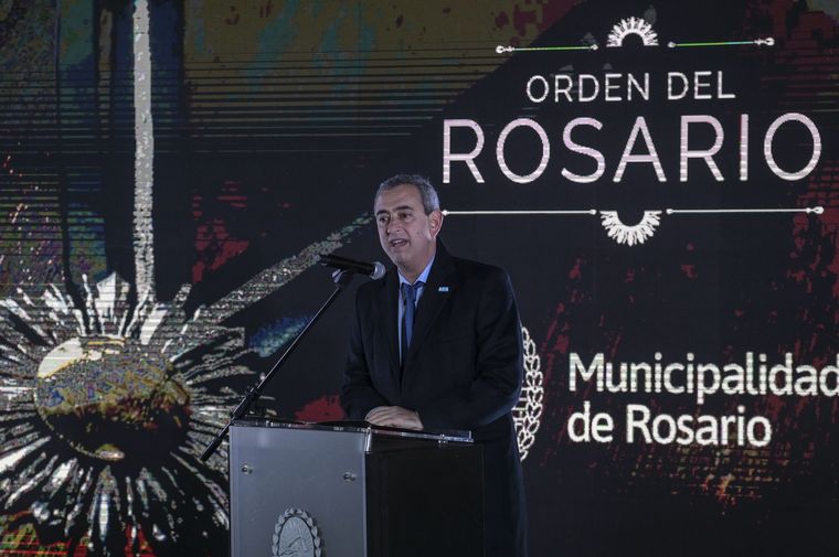 Distinguen a excombatientes de Malvinas en el Monumento Nacional a la Bandera. 