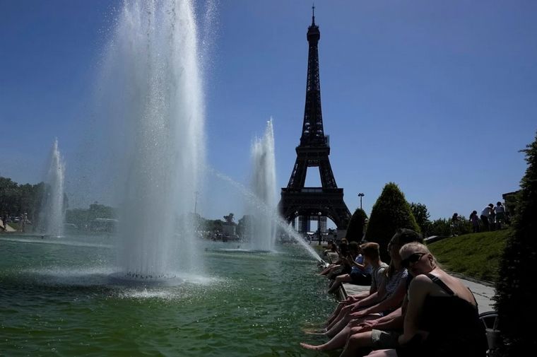 Europa sufre una grave ola de calor en distintas regiones. (Foto: EFE)