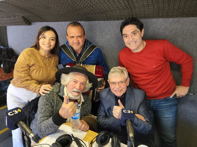 Orlando Vera Cruz trajo a Cadena 3 su cultura santafesina.