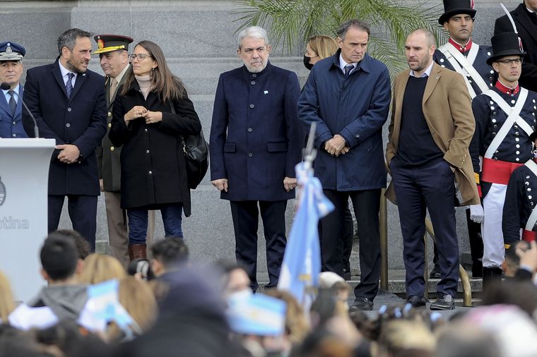 El presidente Alberto Fernández encabeza el acto por el día de la Bandera en el CCK