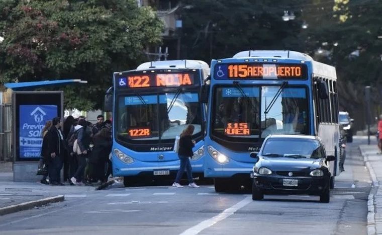 FOTO: A pesar del desfasaje en los costos, Rosario no aumentará el precio del boleto.