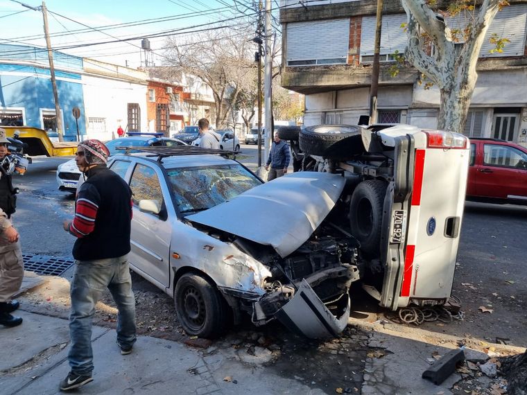 El conductor del Polo resultó ileso.