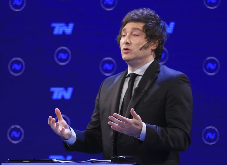 Javier Milei respondió a las críticas de Cristina Fernández de Kirchner en la CTA.